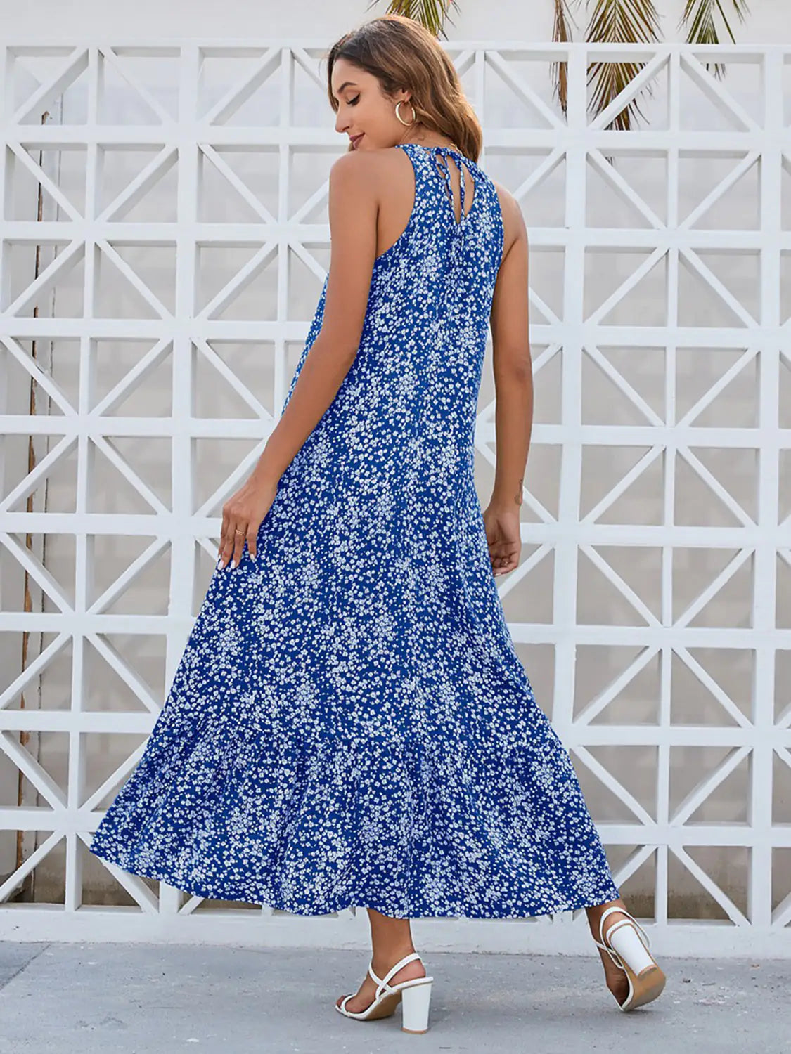 Embrace The Essence of Sumrmer With Ditsy Dress 4